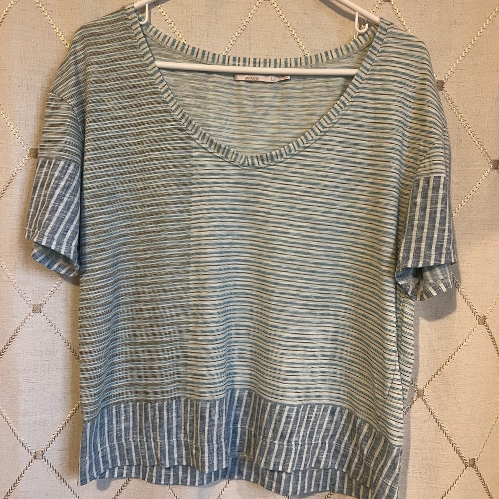 Prana Gray and White Boxy T-Shirt